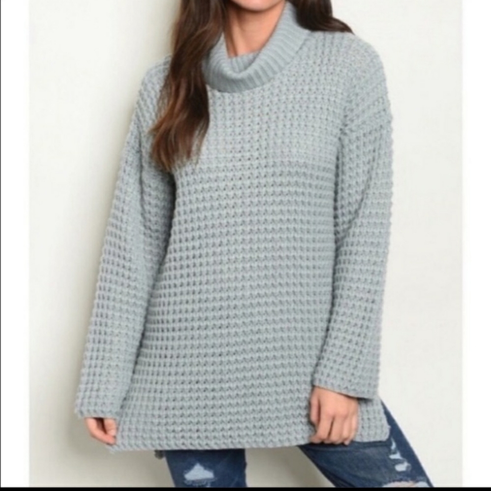 KALA VELLA SAGE GRAY SWEATER
